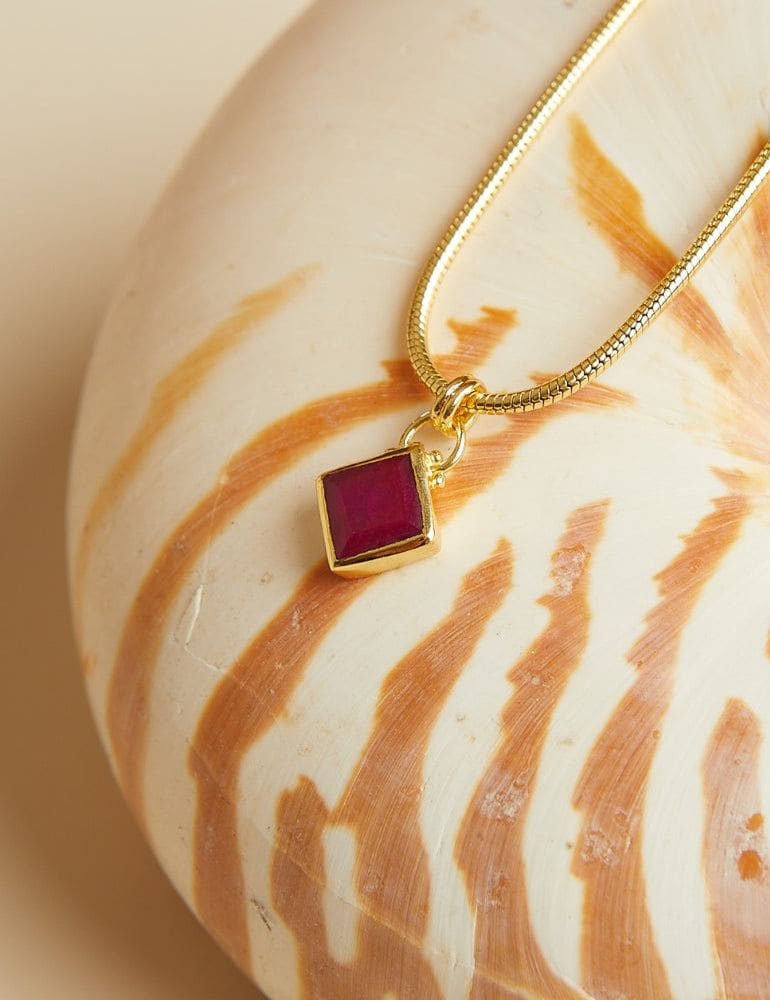 Cherry Pendant Necklace Red Ruby Stone – Bonito Jewelry