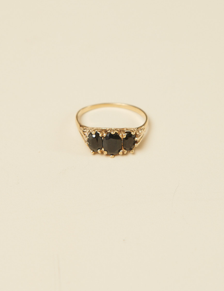 VINTAGE - Solid 9ct Gold London Bridge Dark Blue Australian Sapphires