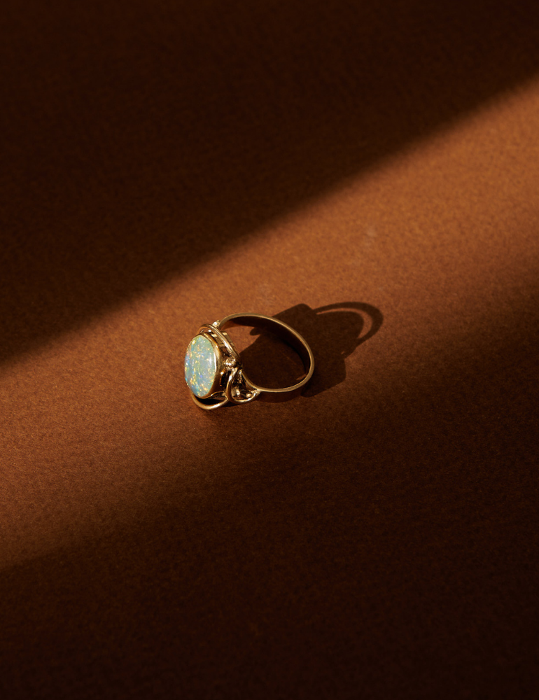 (SOLD) VINTAGE - 9ct Gold Black Opal Triplet Ring